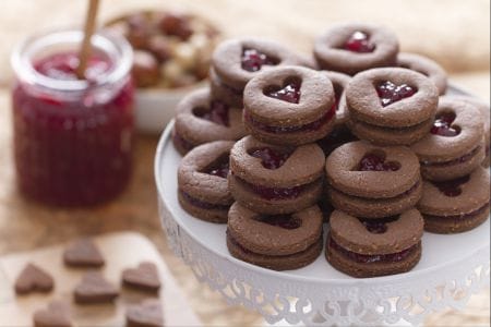 Cocoa and Hazelnut Cookies with Jam