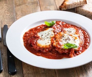 Veal escalopes pizzaiola style