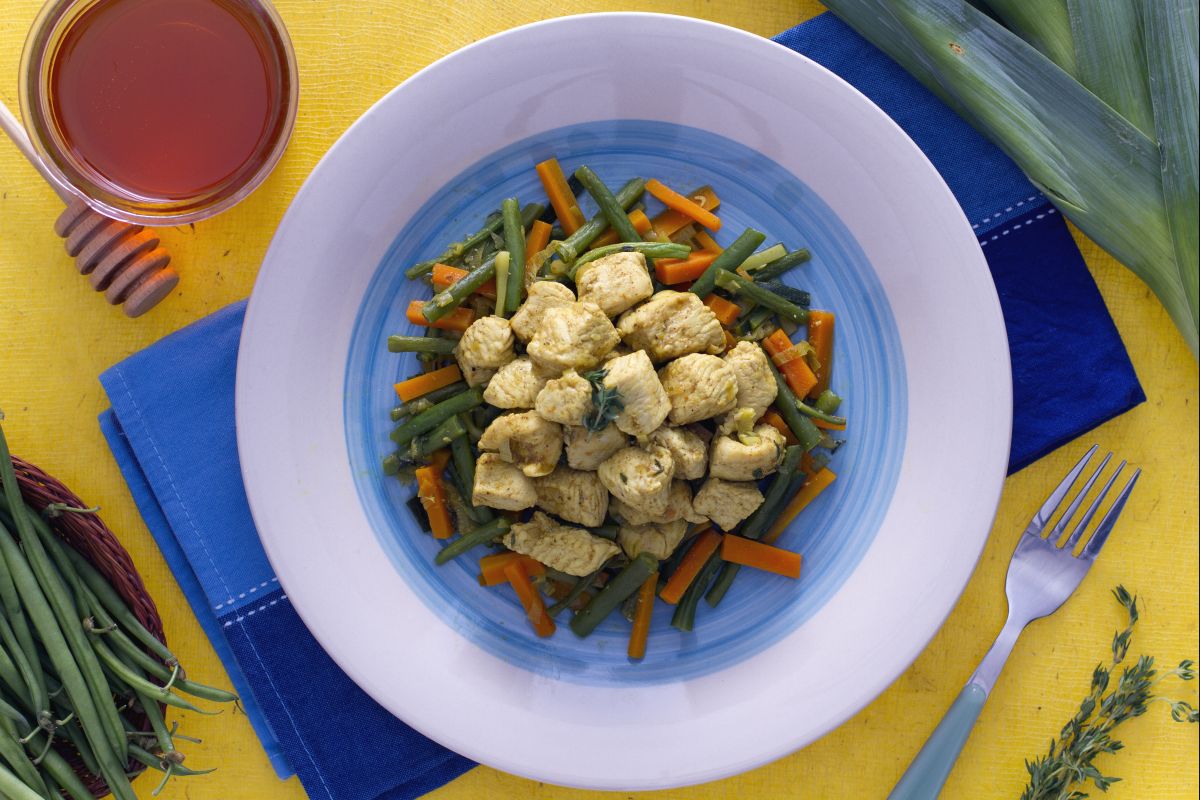 Turkey curry with crispy vegetables