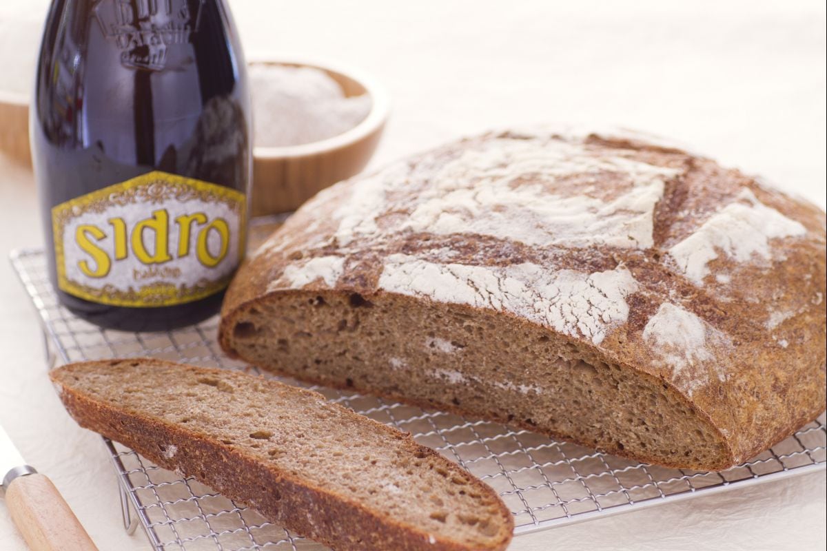 Soft and Fragrant Homemade Cider Bread