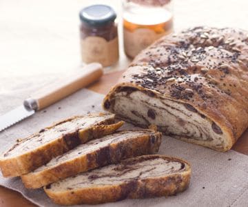 Bread with Olive Pâté