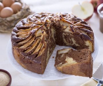 Apple and Nutella Cake