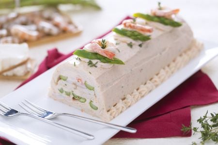 Savory log with salmon mousse, asparagus, and prawns