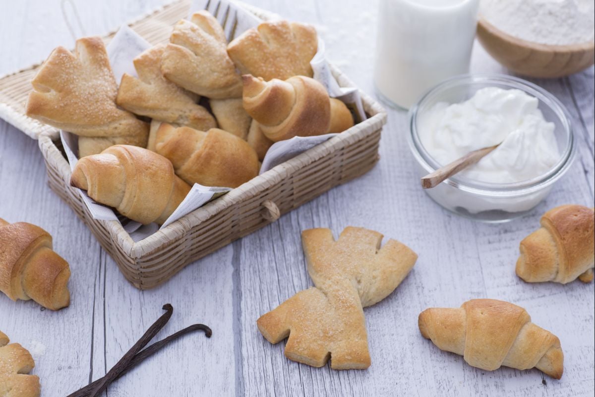 Yogurt brioches without eggs