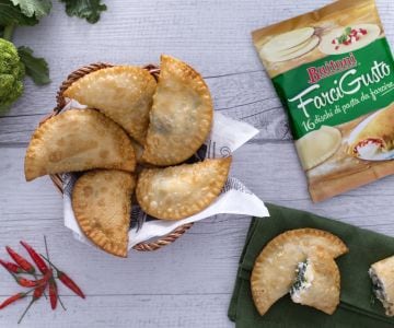 Panzerotti with ricotta and turnip greens