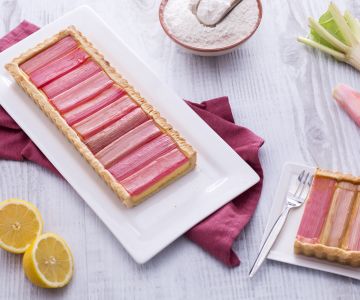 Rhubarb Tart with Lemon Custard