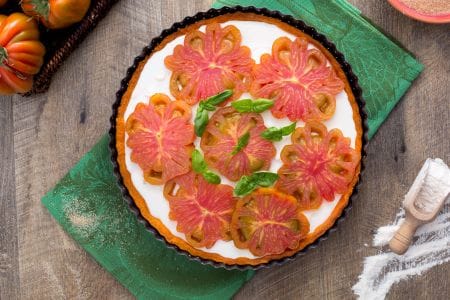 Tomato savory pie with stracciatella
