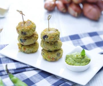 Millet balls with vegetables and broad bean cream