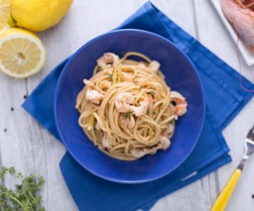 Ridged spaghetti with lemon and shrimp