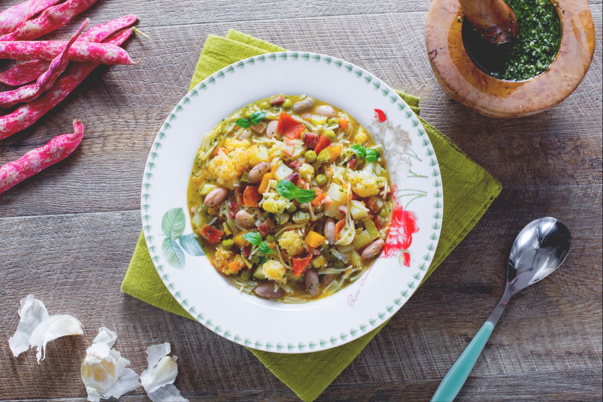 Pasta, Vegetable and Pesto Minestrone