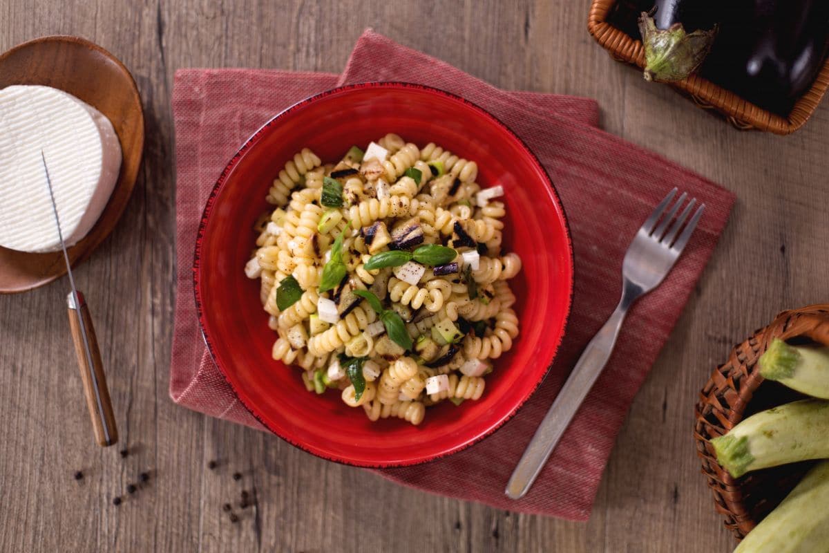 Fusilli bucati with eggplants and zucchinis with primosale