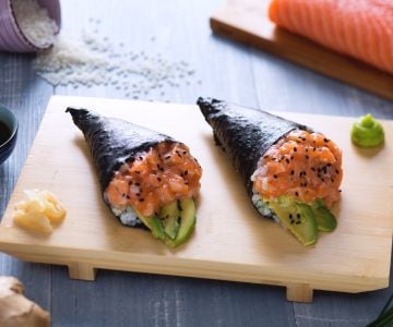 Salmon Temaki