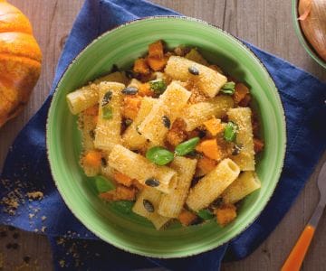 Pasta with pumpkin and breadcrumbs