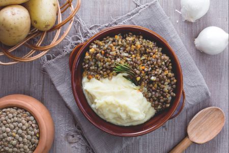 Mashed potatoes and lentils