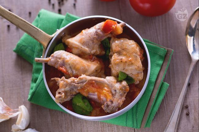 Rabbit Ischitana Style - Italian recipes by GialloZafferano