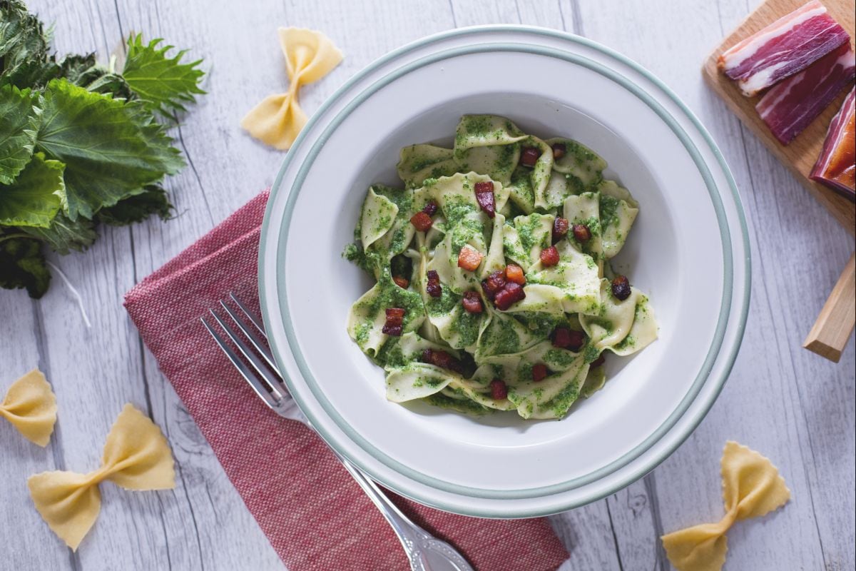 Farfalle with nettle pesto