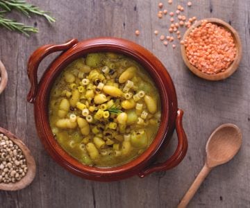 Legume and Turmeric Soup