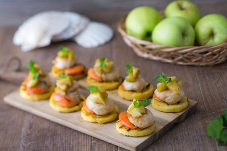 Amuse-bouche of polenta and scallop