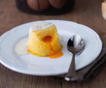 Polenta Cake with Melted Heart