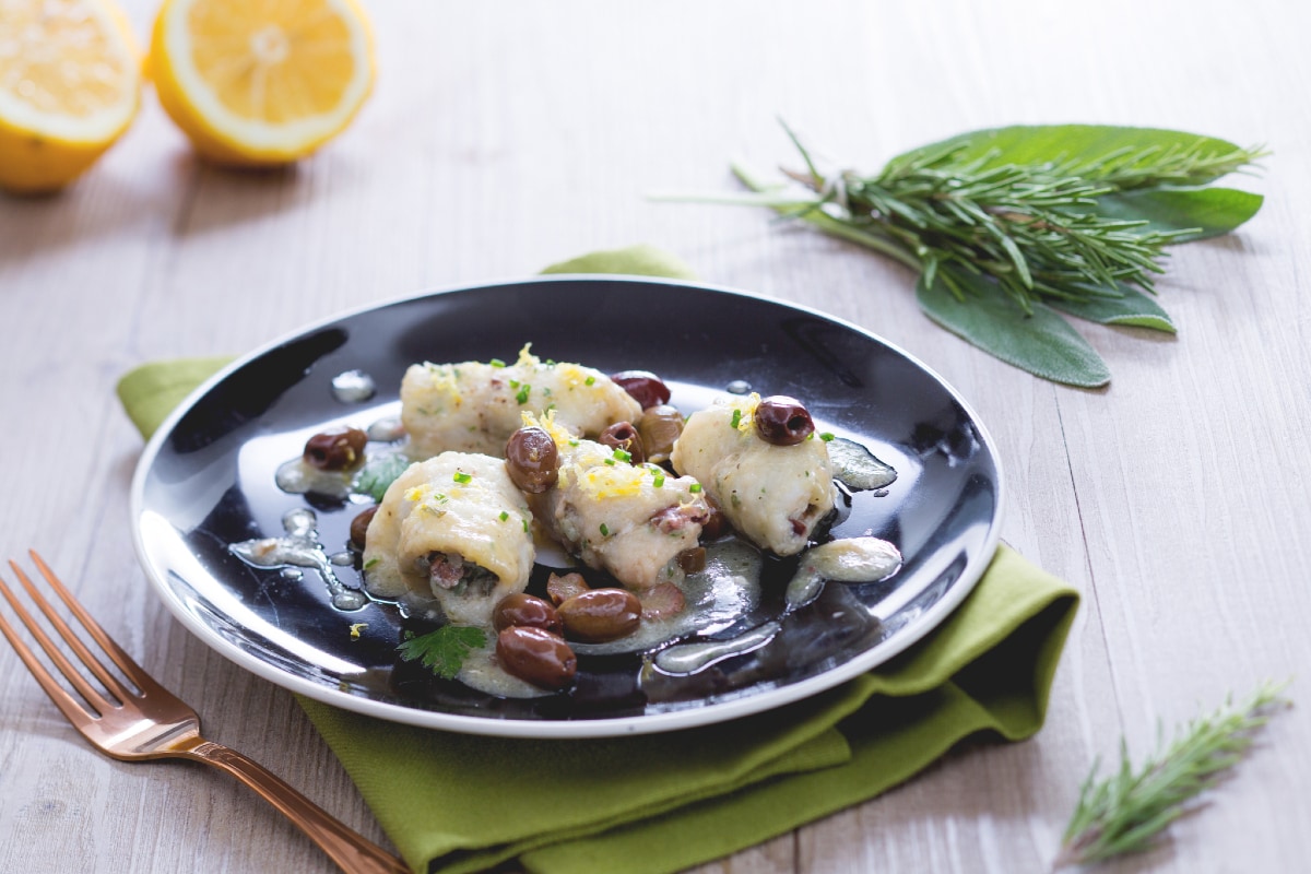 Sole rolled with herbs and olives