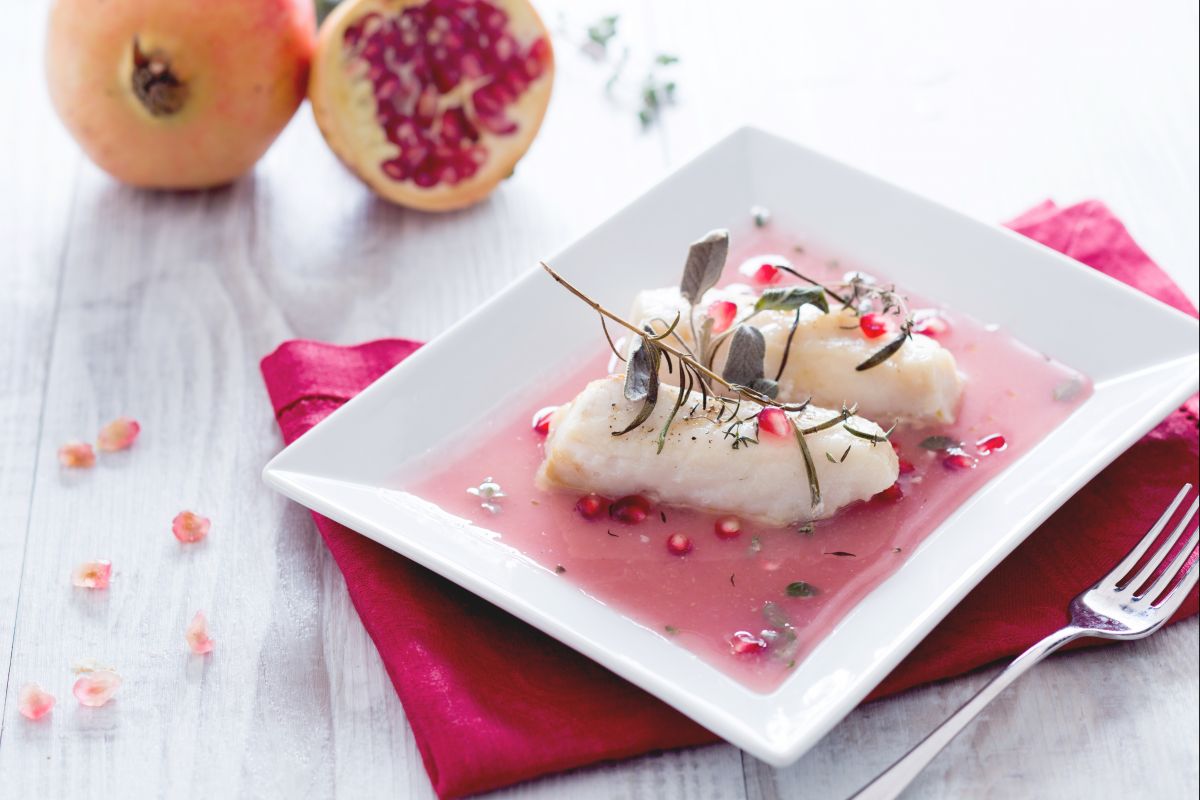Cod with pomegranate sauce