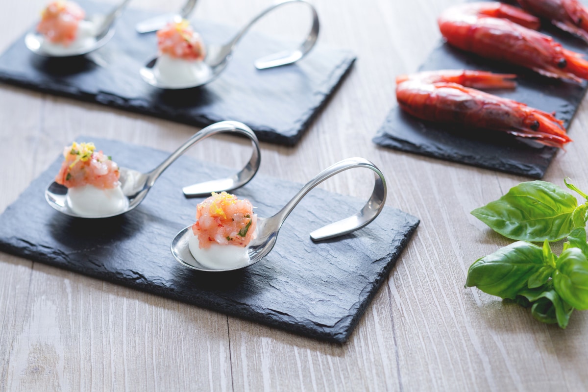 Buffalo and shrimp finger bites