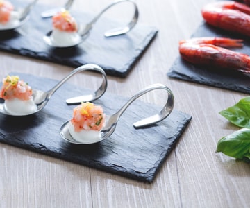 Buffalo and shrimp finger bites