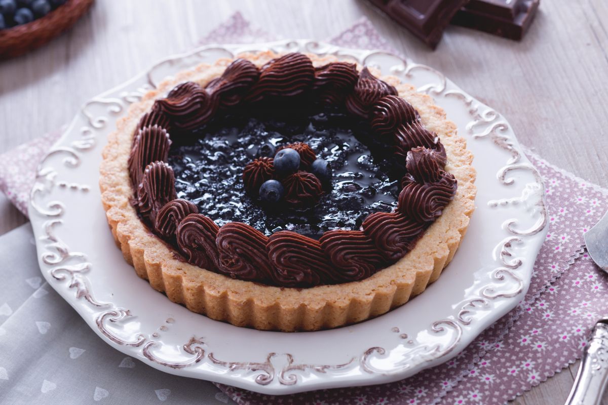 Blueberry and Chocolate Tart