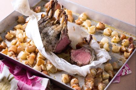 Rack of lamb with thyme and Colonnata lard