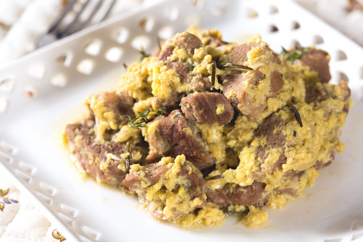 Lamb with Cheese and Eggs