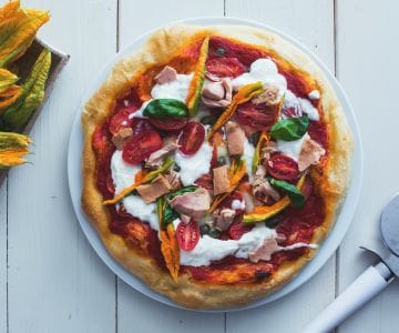 Pizza sea and garden