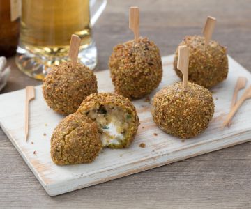 Boiled Meat and Ricotta Balls