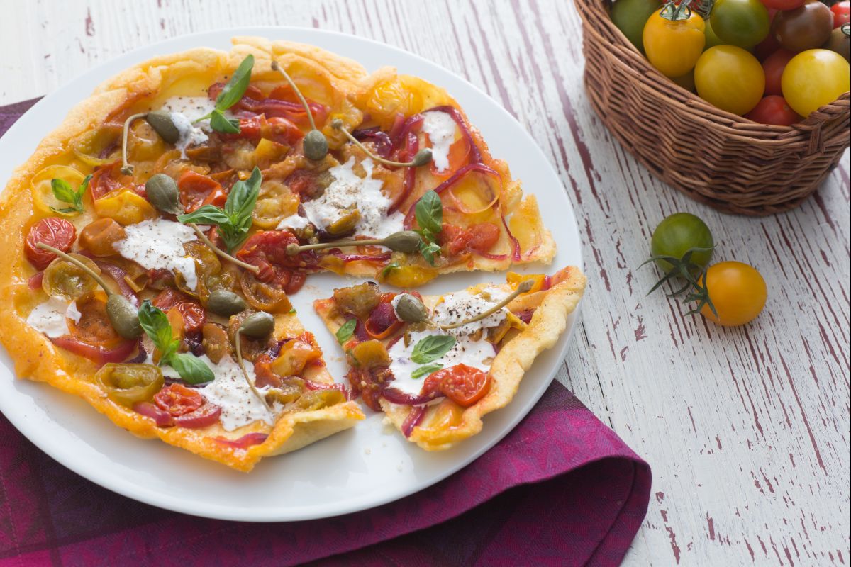 Tatin of cherry tomatoes and capers