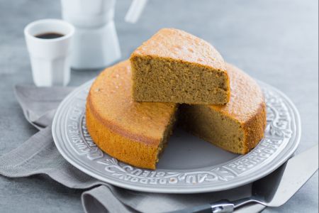 Hot milk and coffee cake