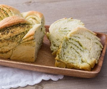 Pesto Braid