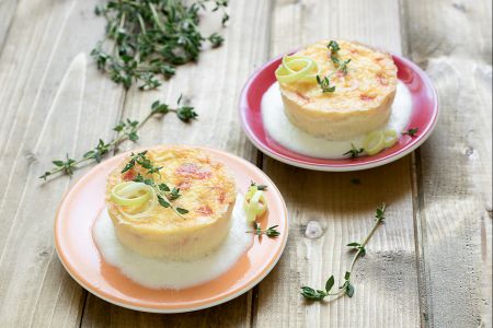 Bell pepper and leek flan