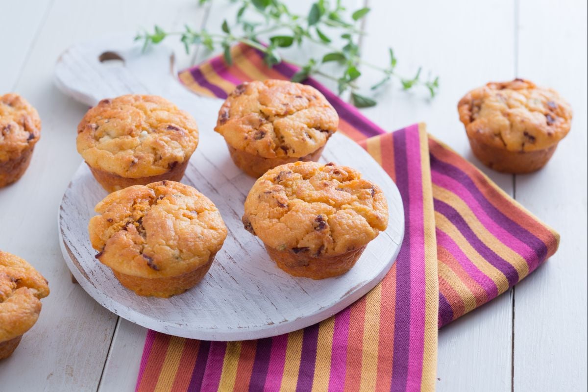 Eggless savory muffins