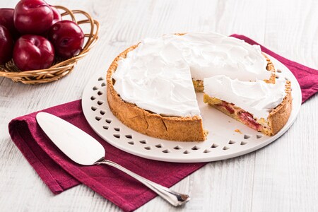 Meringue Plum Tart