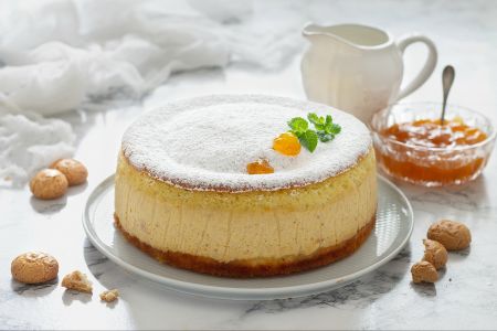 Poured cake with apricot jam cream
