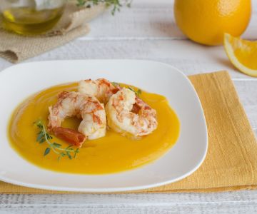 Shrimps with Orange on Pumpkin Cream