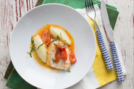Red seabream fillets in crazy water with mashed potatoes
