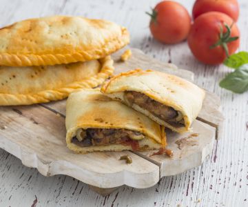 ‘Mpanate filled with caponata