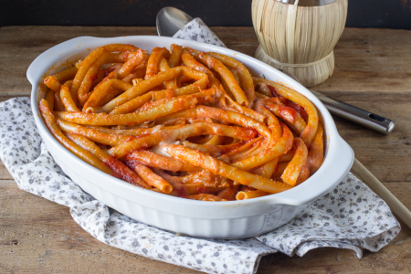 Baked ziti with lamb sauce