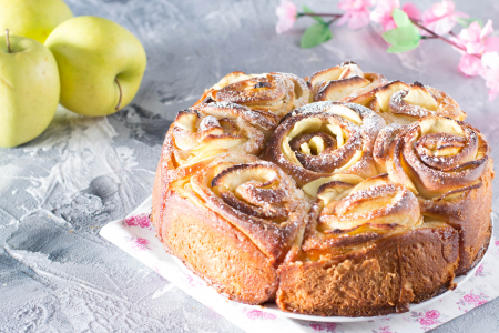 Apple Rose Cake