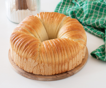 Wool roll bread