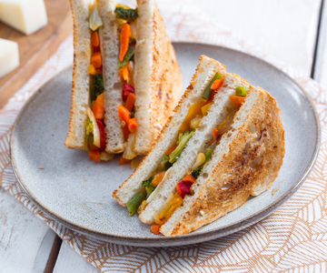 Toast with Sweet and Sour Vegetables and Spicy Provolone