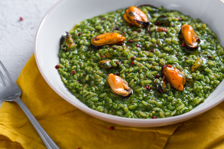 Risotto with black cabbage and mussels