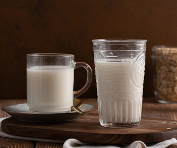 Homemade oat milk