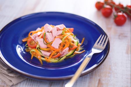 Zucchini and Carrot Noodles with Tuna and Tomato