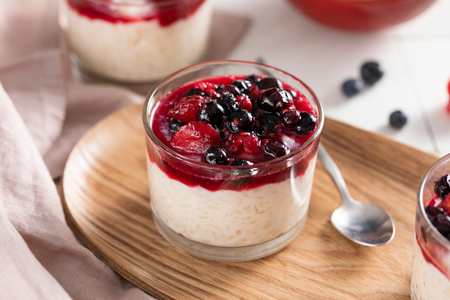 Rice pudding with red fruits